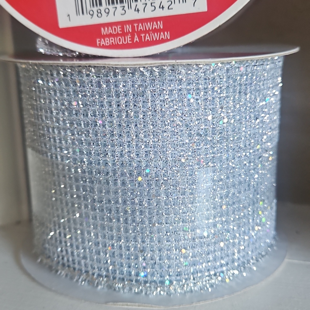4 Rolls of Celebrate it - Wired Silver Net Mesh Ribbon - Picture 4 of 8